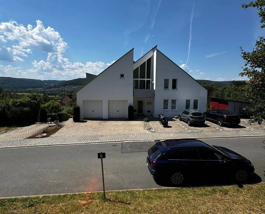 Villa Debert, Ebermannstadt Moderne, neu renovierte 2-ZimmerAtelier-Wohnung mit Balkon in bester und sonniger Lage, 91320 Ebermannstadt