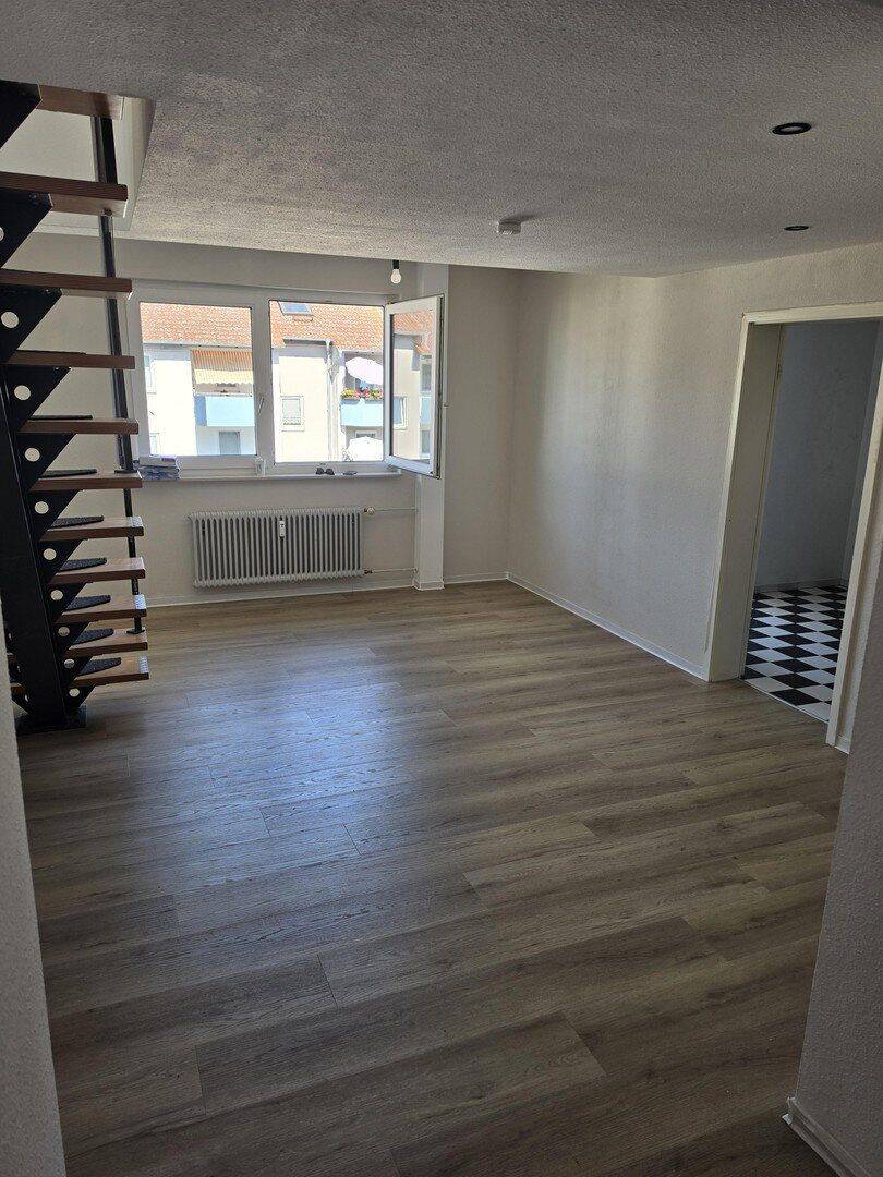Lichtdurchflutetes 4-Zimmer Maisonette-Wohnen mit Weitblick – Provisionsfrei von privat, 67069 Ludwigshafen am Rhein (Edigheim Oppau Pfingstweide)