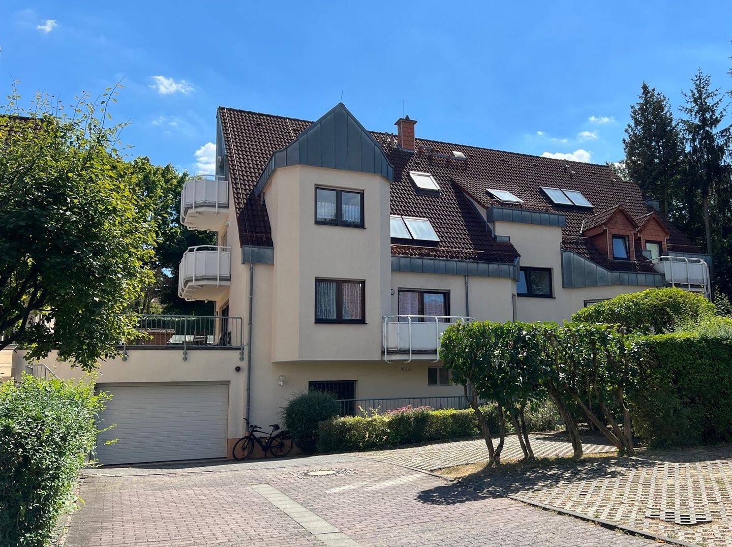 Stilvolle 3-Zi.-Whg. mit Terr., EBK und TG-Platz, Toplage Bad Homburg, 61352 Bad Homburg v.d. Höhe