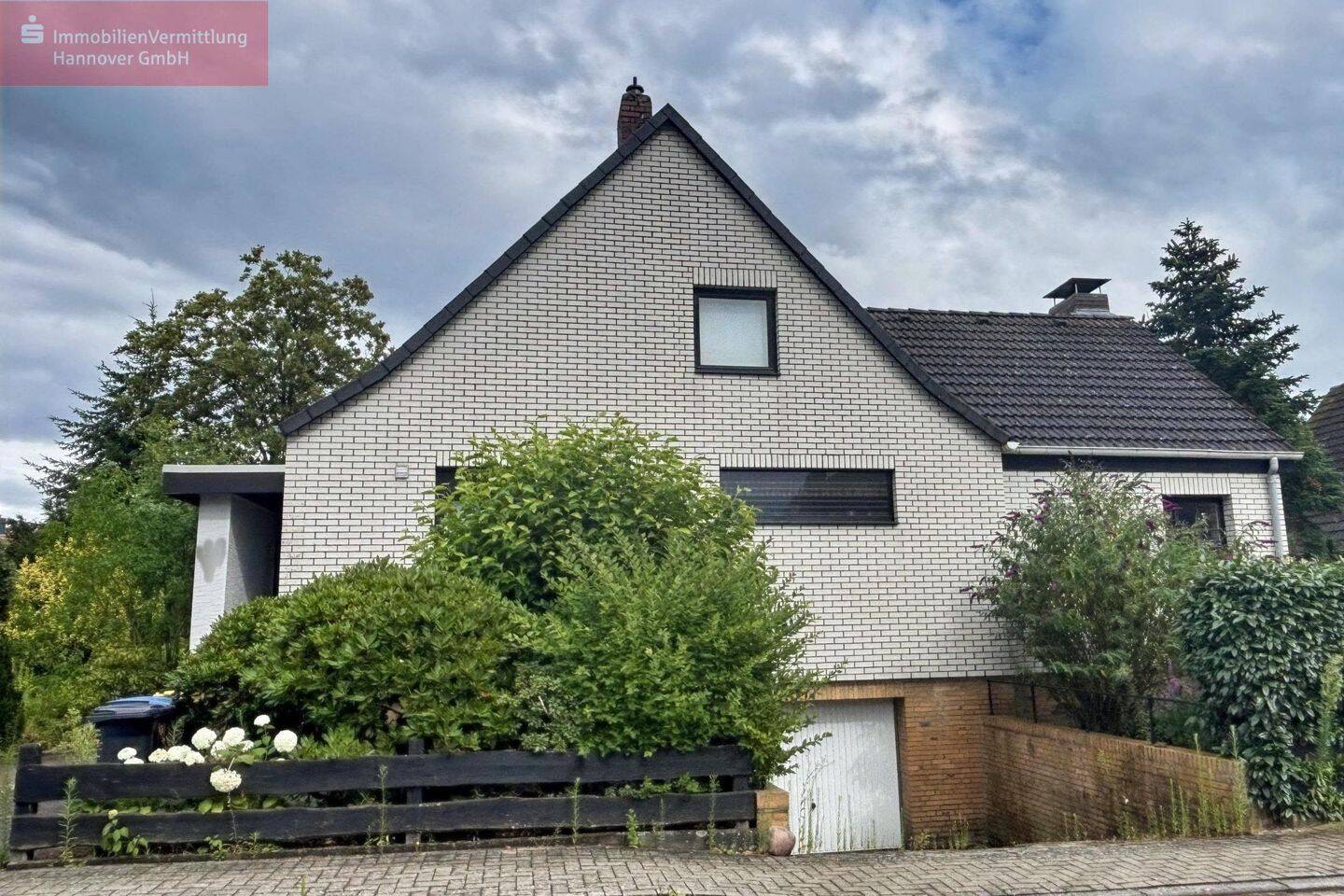 Solides Einfamilienhaus auf Erbbaugrundstück, 31303 Burgdorf