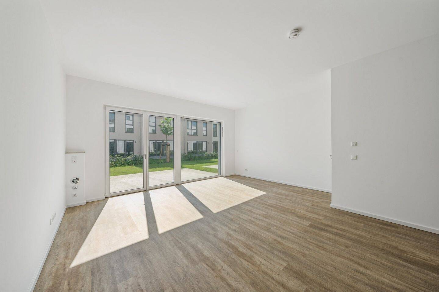 Made for busy days and quiet moments – Modern family townhouse, 15711 Königs Wusterhausen