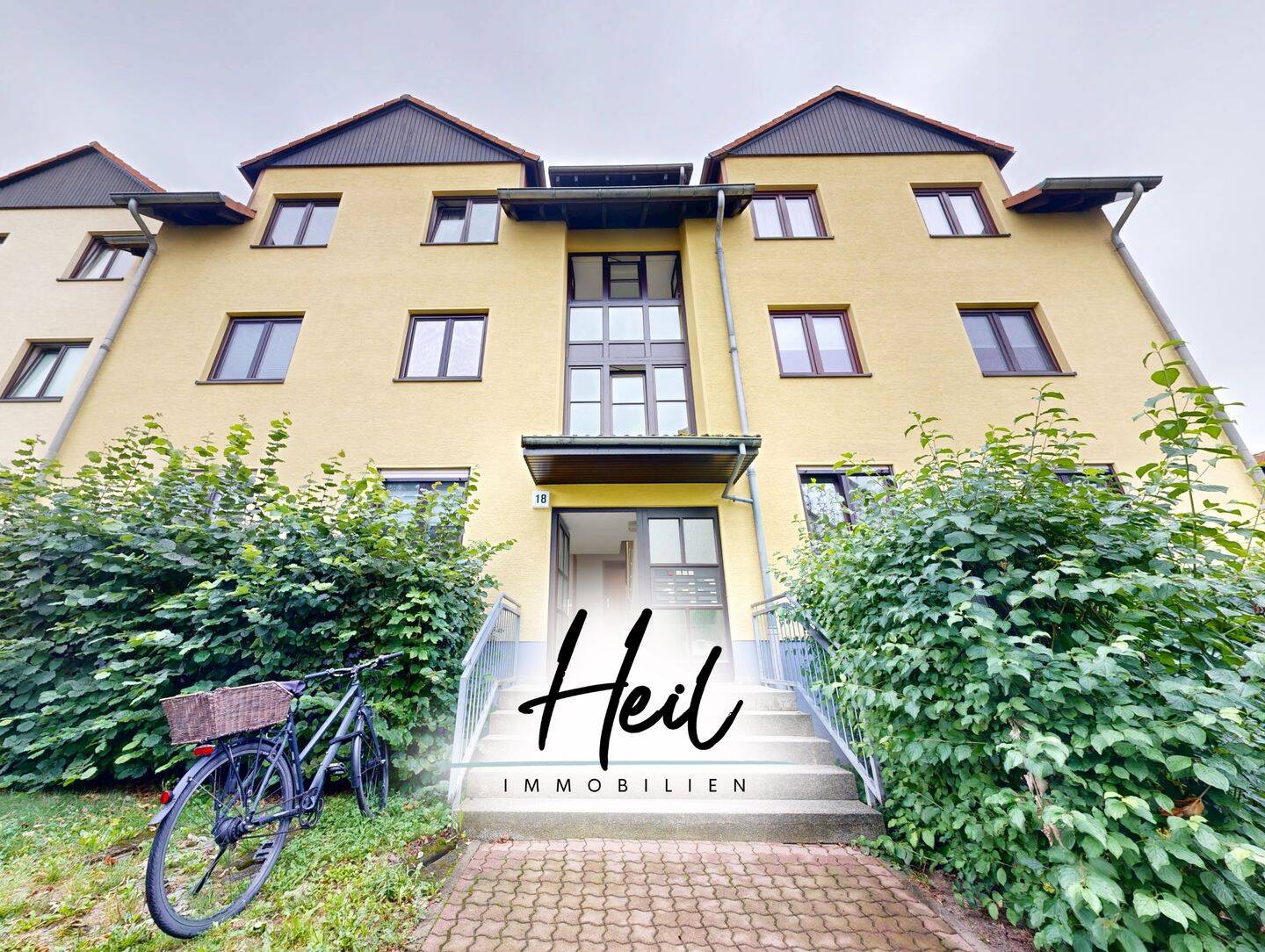 Großzügige Lichtdurchflutete Maisonette-Wohnung I modernisiert I Balkon I Stellplatz, 4827 Machern
