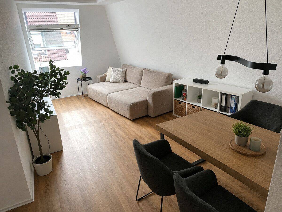 Obergeschosswohnung zur Miete in zentraler Lage !, 49088 Osnabrück (Dodesheide Gartlage Sonnenhügel)