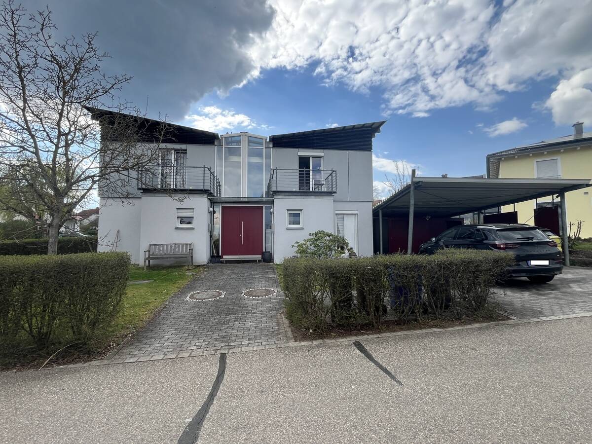 Moderne Doppelhaushälfte in ruhiger Wohnlage in Parkstein, 92711 Parkstein