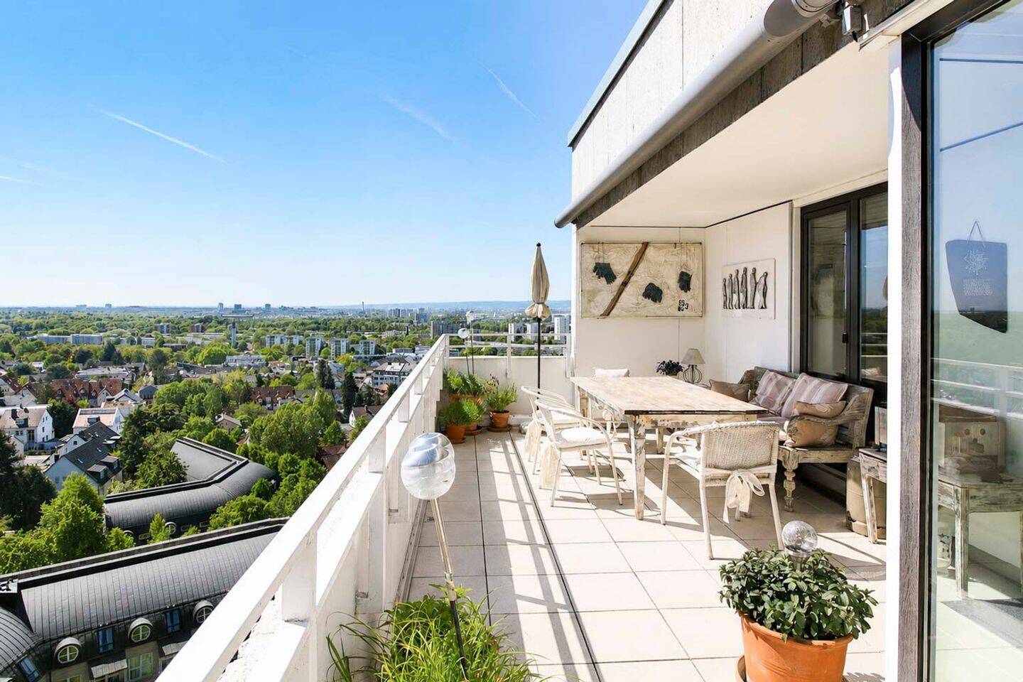 Heute investieren, später selbst einziehen – kernsaniertes Penthouse in Frankfurt-Sachsenhausen – 60598 Frankfurt am Main – Bild 1 von 1
