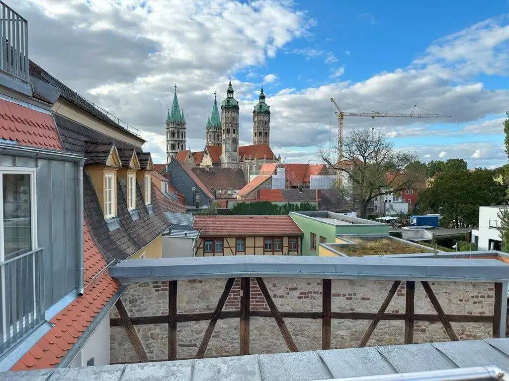 Neu Sanierte Dachgeschoß Wohnung mit Einbauküche, 6618 Naumburg (Saale)