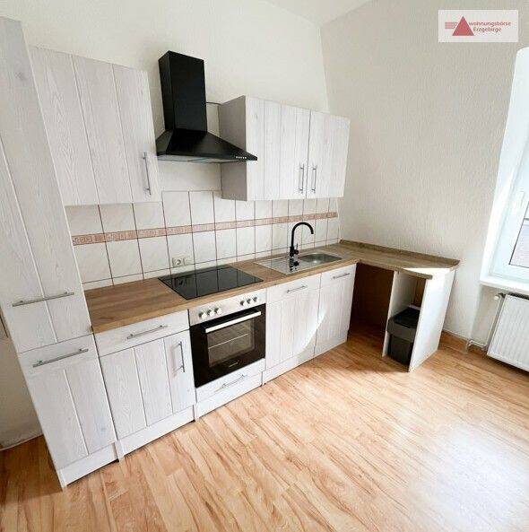 Modern und großzügig – 3-Raum-Wohnung mit Einbauküche direkt im Zentrum von Annaberg-Buchholz!!, 9456 Annaberg-Buchholz