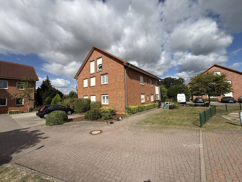 Verden-Dauelsen: Gut geschnittene Eigentumswohnung mit großer Sonnenloggia in gepflegter Wohnanlage, 27283 Verden (Aller)