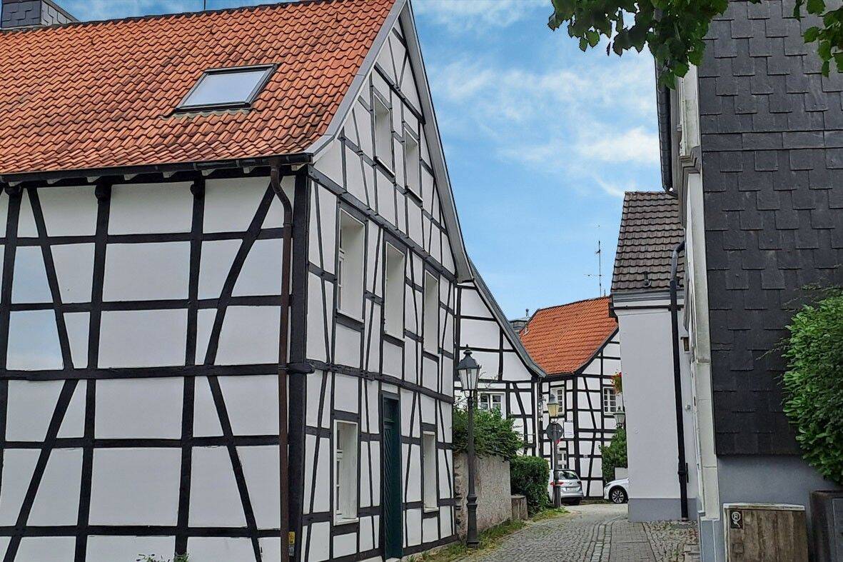Charmeoffensive am Blücherturm :) Ausgefallene 3 R. Maisonette-Wohnung mitten in Rellinghausen – 45134 Essen – Bild 1 von 1