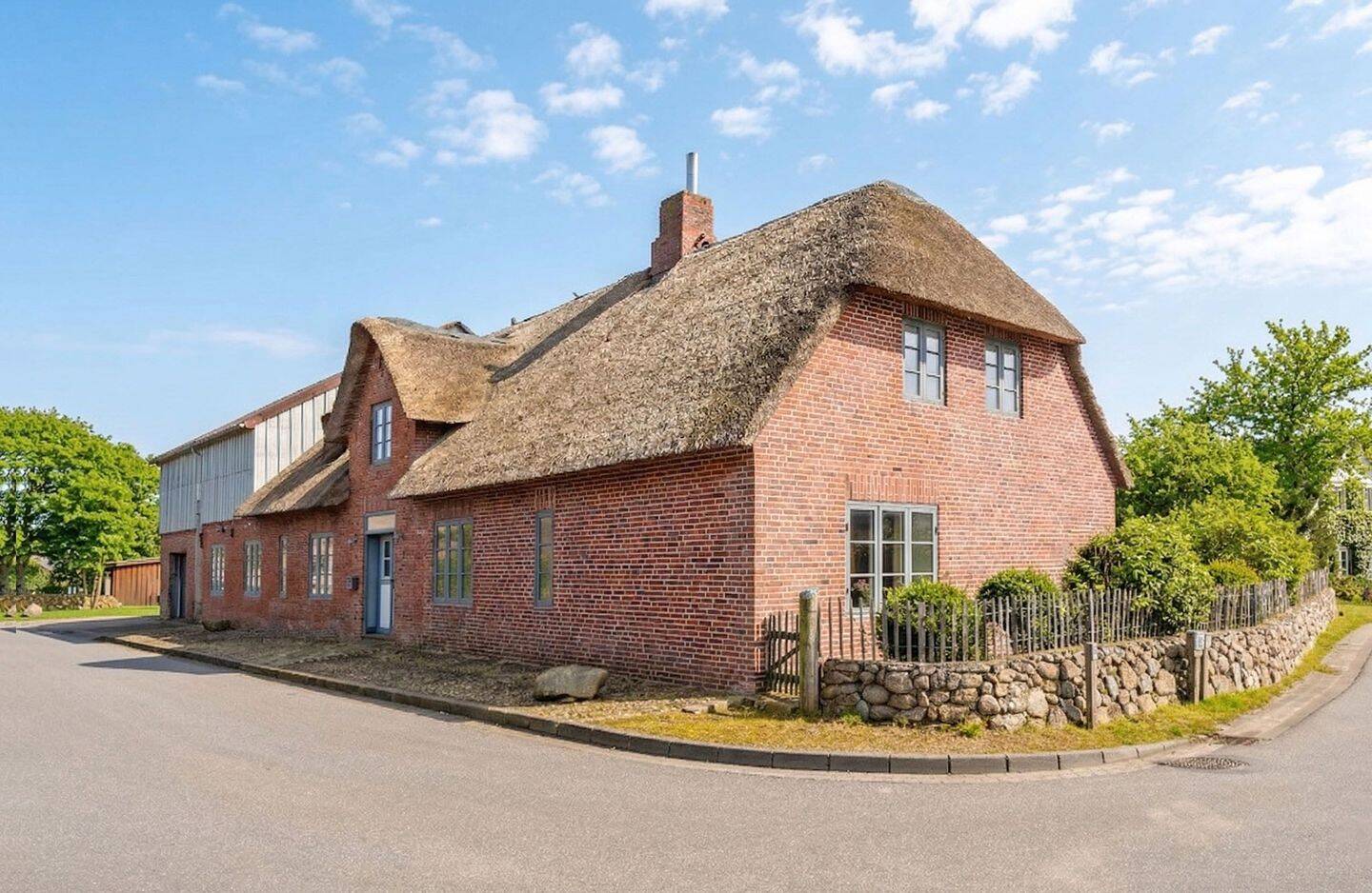 Historie trifft Architektur – ein imposanter Friesenhof auf Föhr, 25938 Utersum