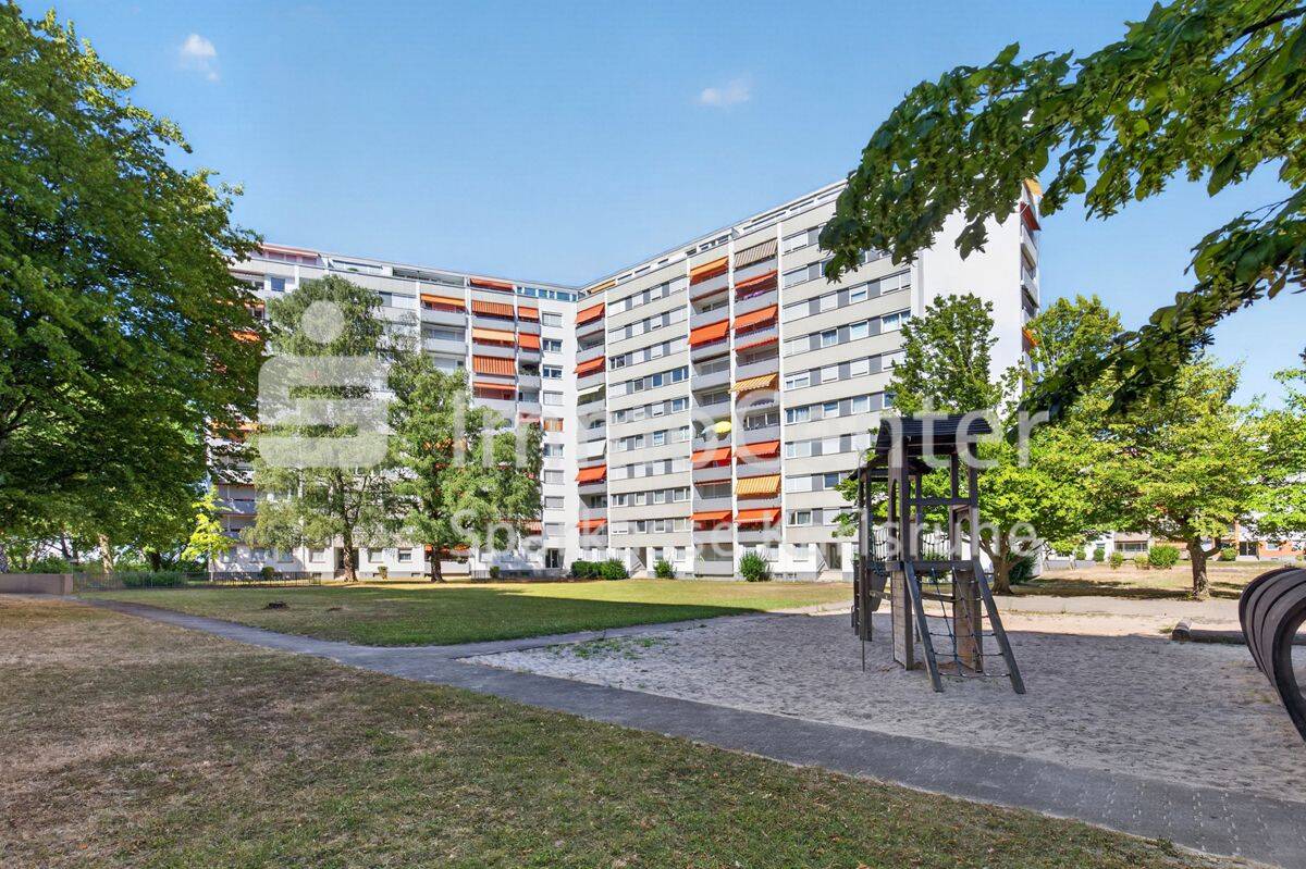 4-Zimmerwohnung als Sanierungsprojekt – viel Raum für Ihre Ideen, 76275 Ettlingen