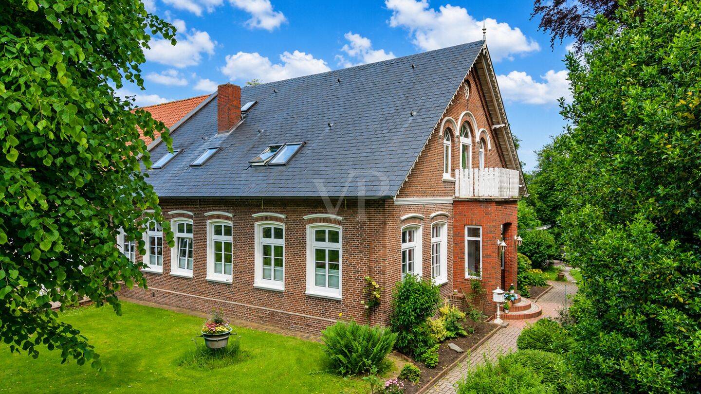 Historisches Hofensemble direkt an der Nordsee – Ferienhof mit Entwicklungspotenzial in Esens, 26427 Esens
