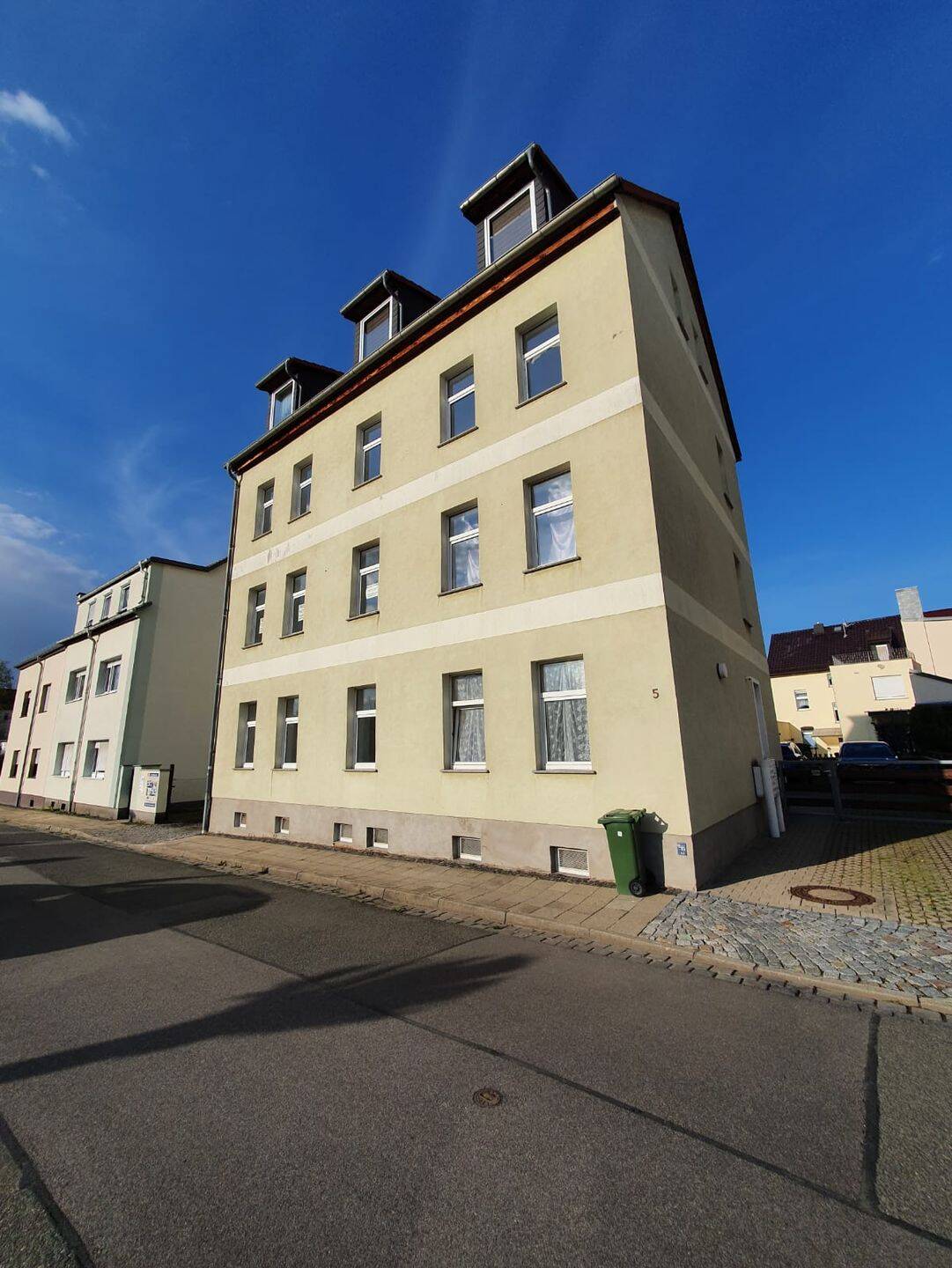 Helle 2-Raum-Wohnung mit Stellplatz direkt am Park in Meuselwitz, 4610 Meuselwitz