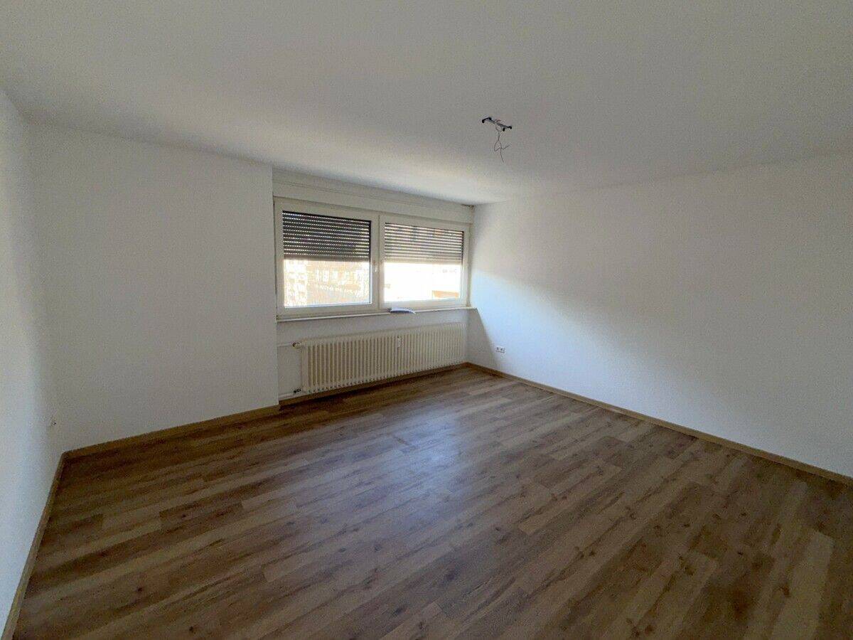 3 ZKB und Balkon, 67063 Ludwigshafen am Rhein (Friesenheim/Nord)