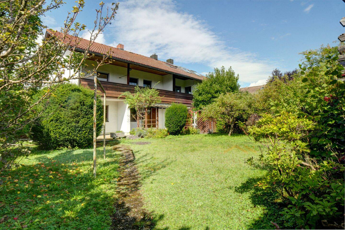 Ideales Haus für die Familie! Hübsche DHH mit Garten in Süd/Westausrichtung, Nähe S-Bahn/Baldham!, 85598 Vaterstetten