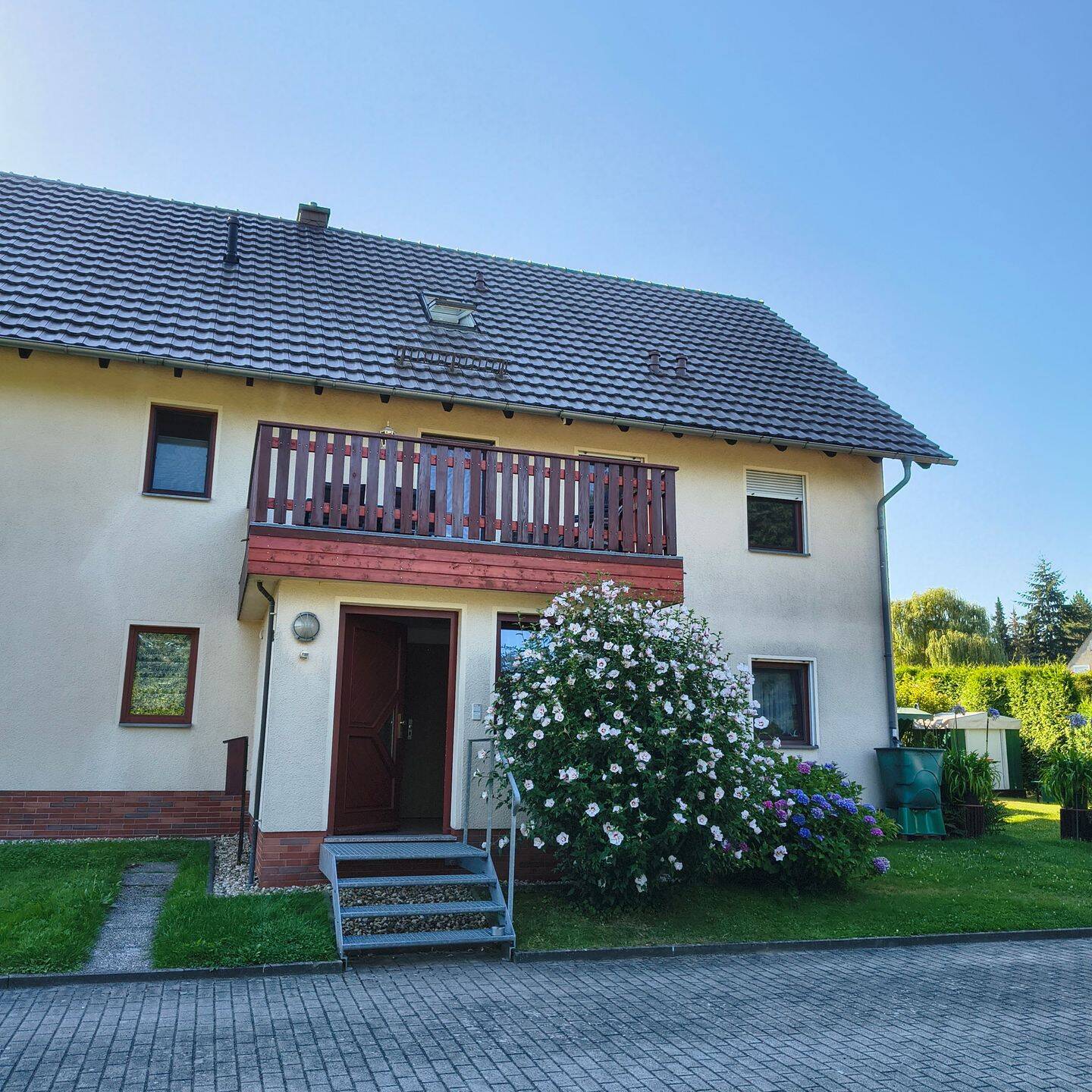 Familienfreundliche 4-Raum-Wohnung in ruhiger Lage mit Balkon und Garage, 2708 Rosenbach