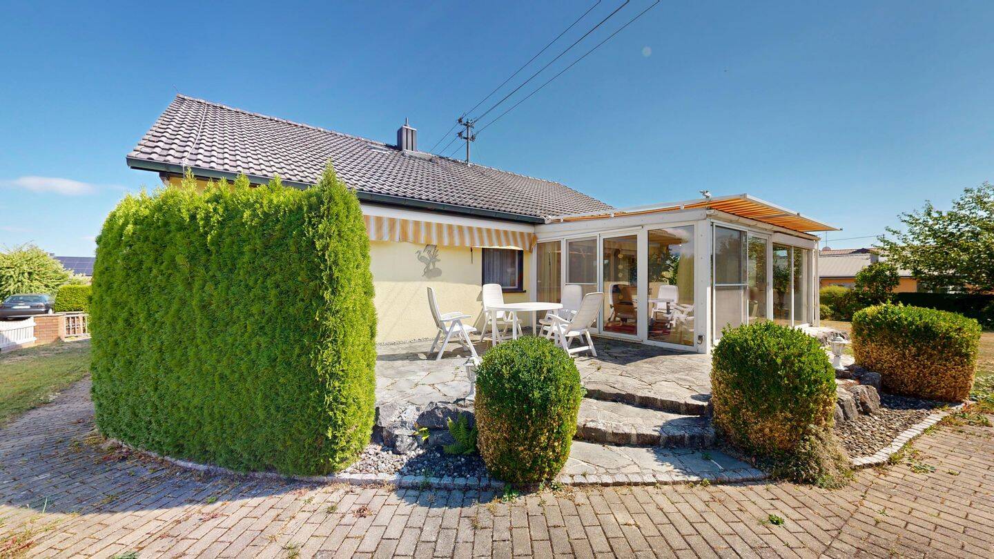 WOLFGANG SODENKAMP /// sonniges Einfamilienhaus mit GROSSEM Garten und Doppelgarage *PROVISIONSFREI, 72505 Krauchenwies