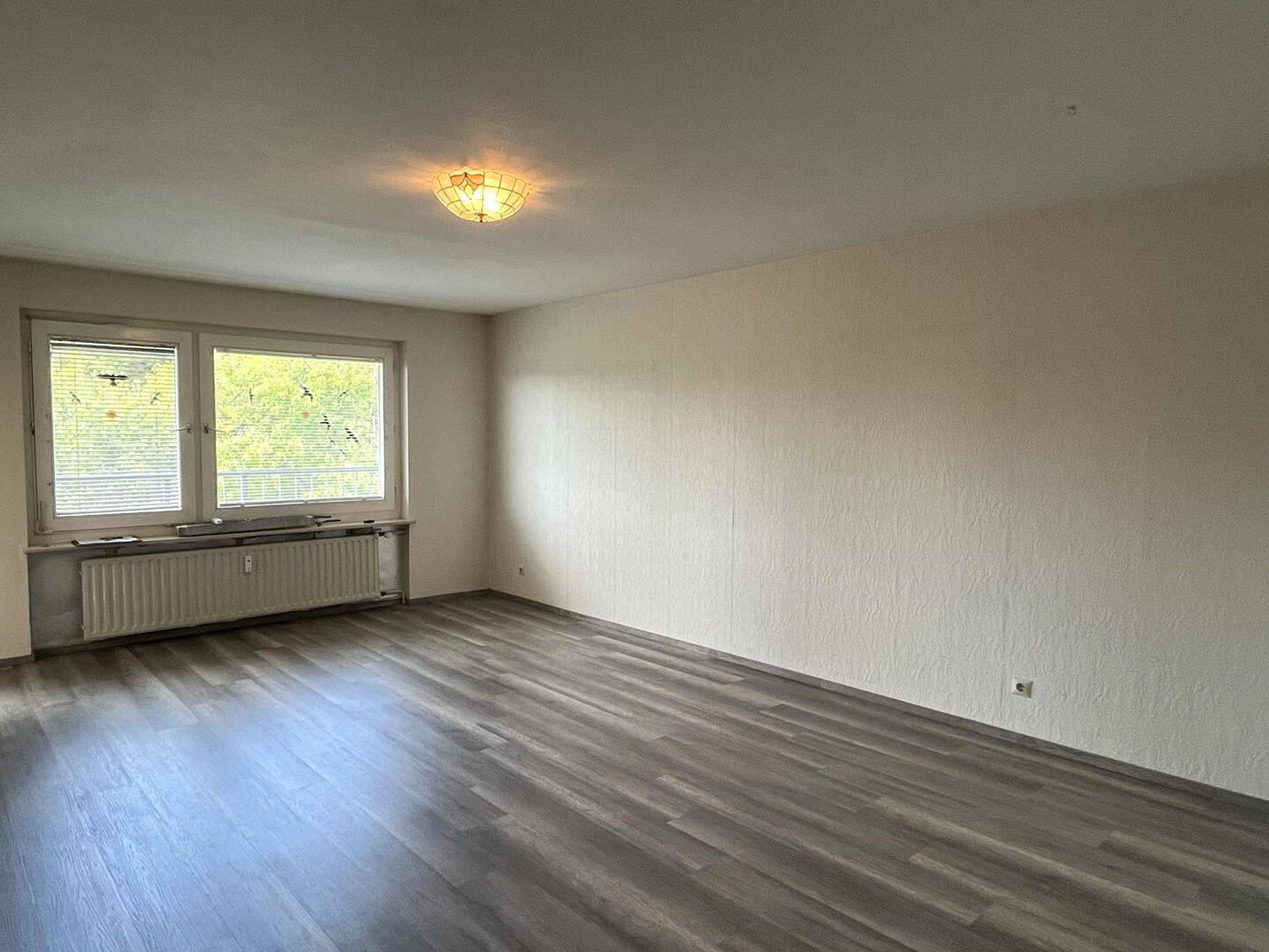 Freundliche und großzügige 2-Zimmer-Wohnung mit Balkon, 72250 Freudenstadt