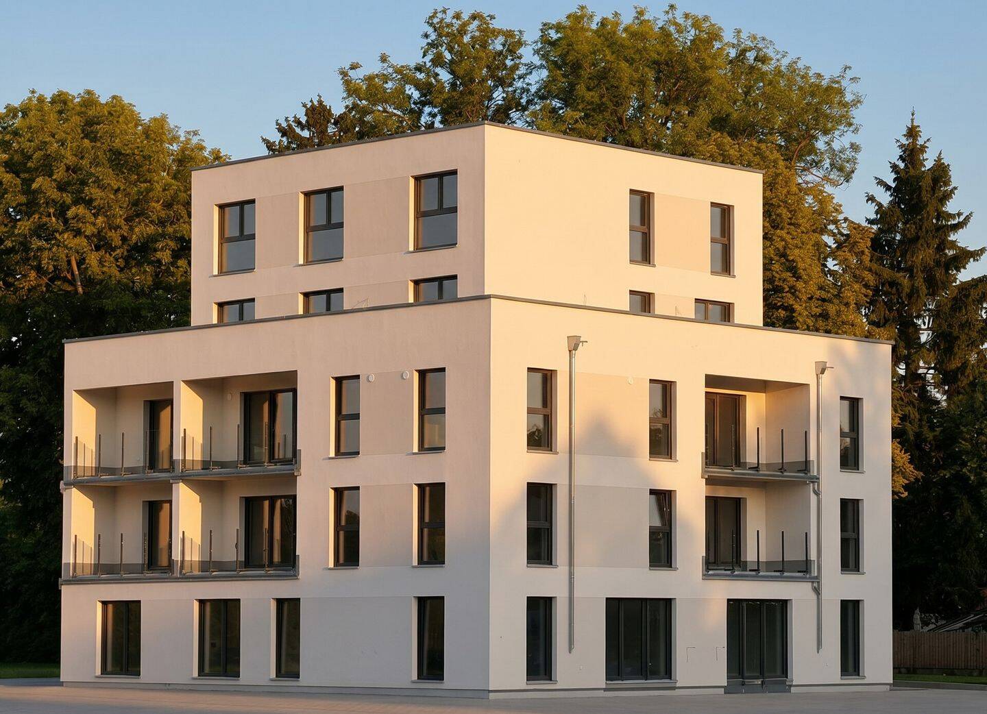 Moderne 4-Zimmer Gartenwohnung: Stilvolles Wohnen mit eigenem Garten, 85354 Freising