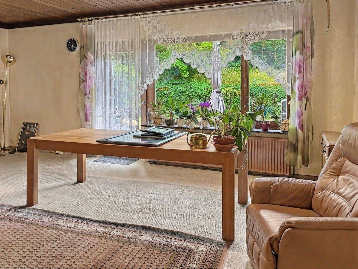 4-Zimmer-Wohnung mit Garten, Terrasse und Garage in Neunkirchen – ideal für Anleger und Handwerker, 66538 Neunkirchen