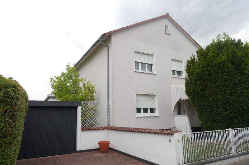 Erlensee Rückingen: Ein- bis Zweifamilienhaus mit schönem Garten in locker bebauter top Lage, 63526 Erlensee