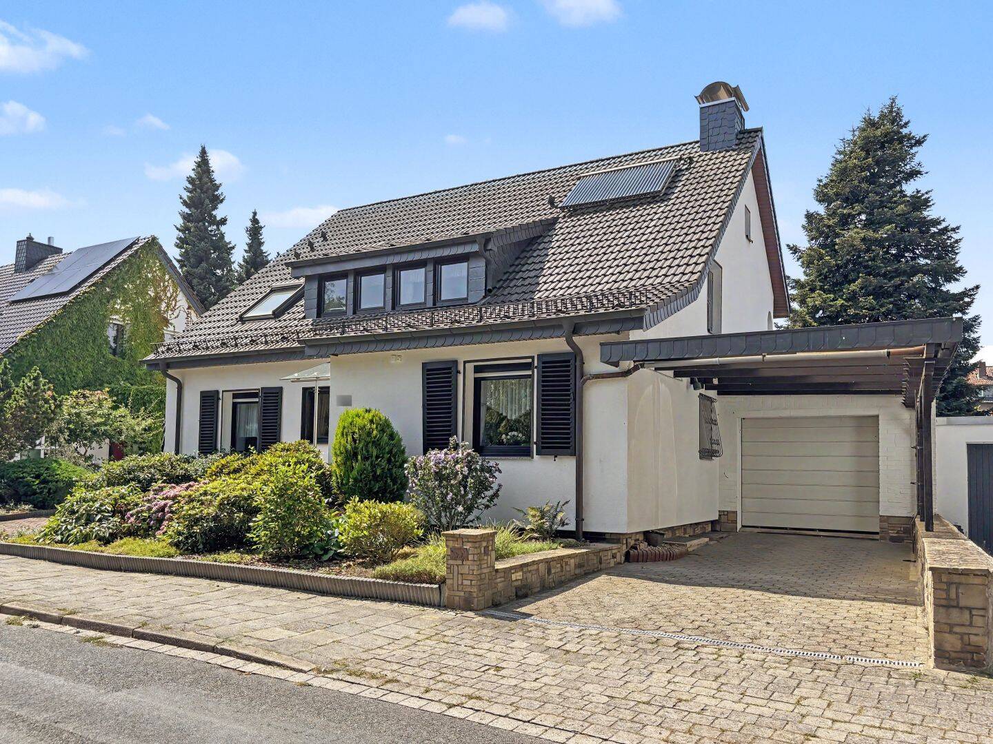 Großzügiges Einfamilienhaus in begehrter Stadtlage von Osnabrück – Wohnen am Schölerberg, 49082 Osnabrück (Kalkhügel Nahne Schölerberg Sutthausen)