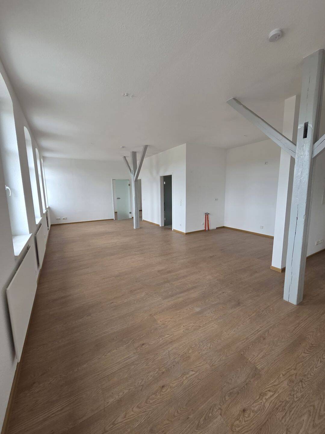 Familienfreundliche 4-Zimmer-Wohnung im Zentrum von Eisenberg, 7607 Eisenberg