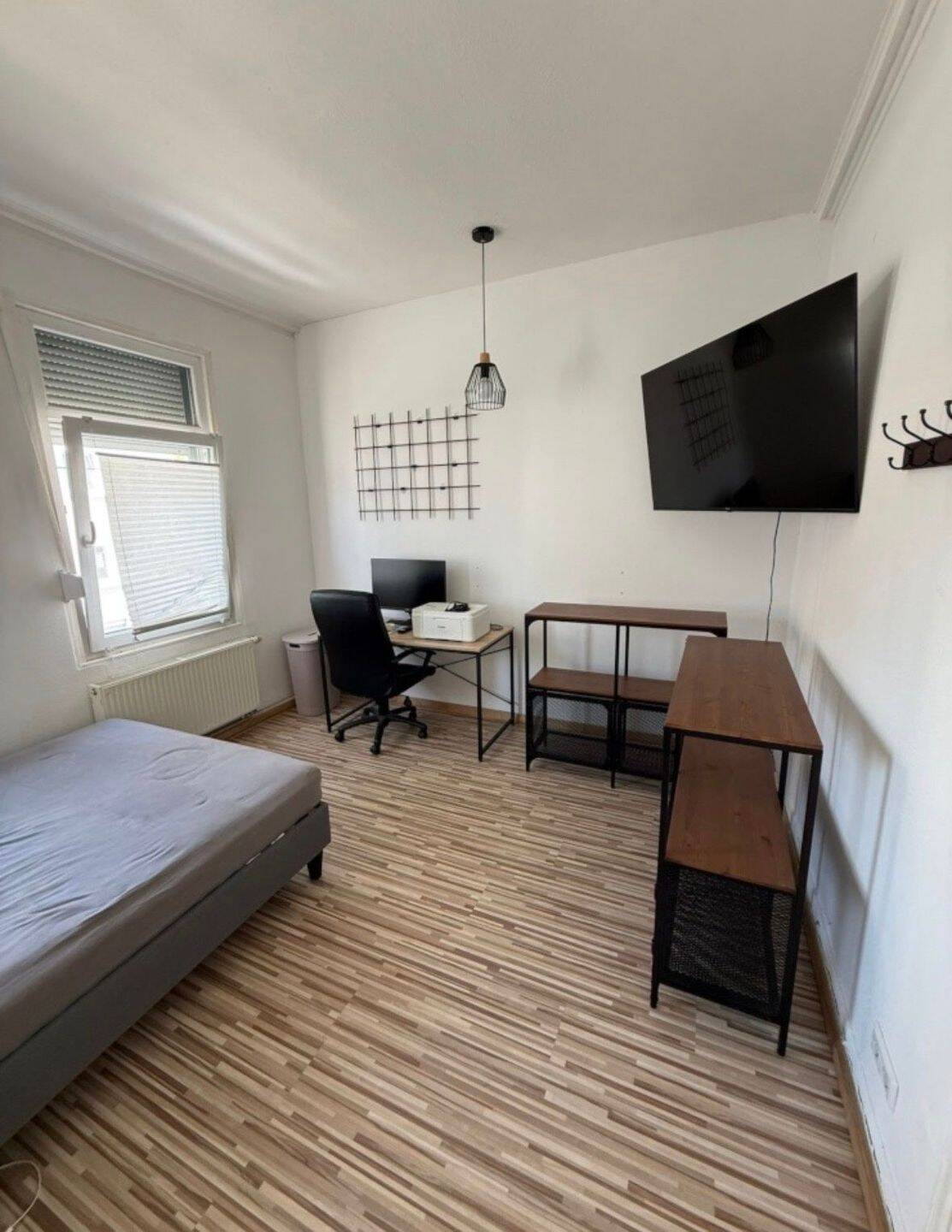 Gemütliches 13qm WG Zimmer in super Lage, 70190 Stuttgart (Mitte Ost)