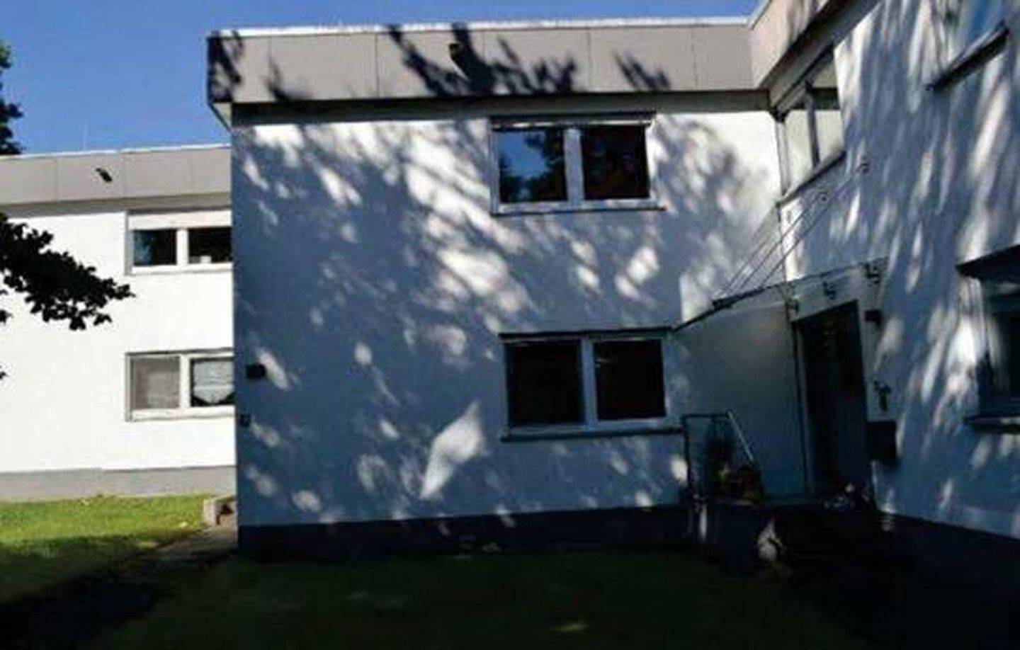 Wohnhaus mit Garage – Veräußerung im Höchstbieterverfahren, 67677 Enkenbach-Alsenborn
