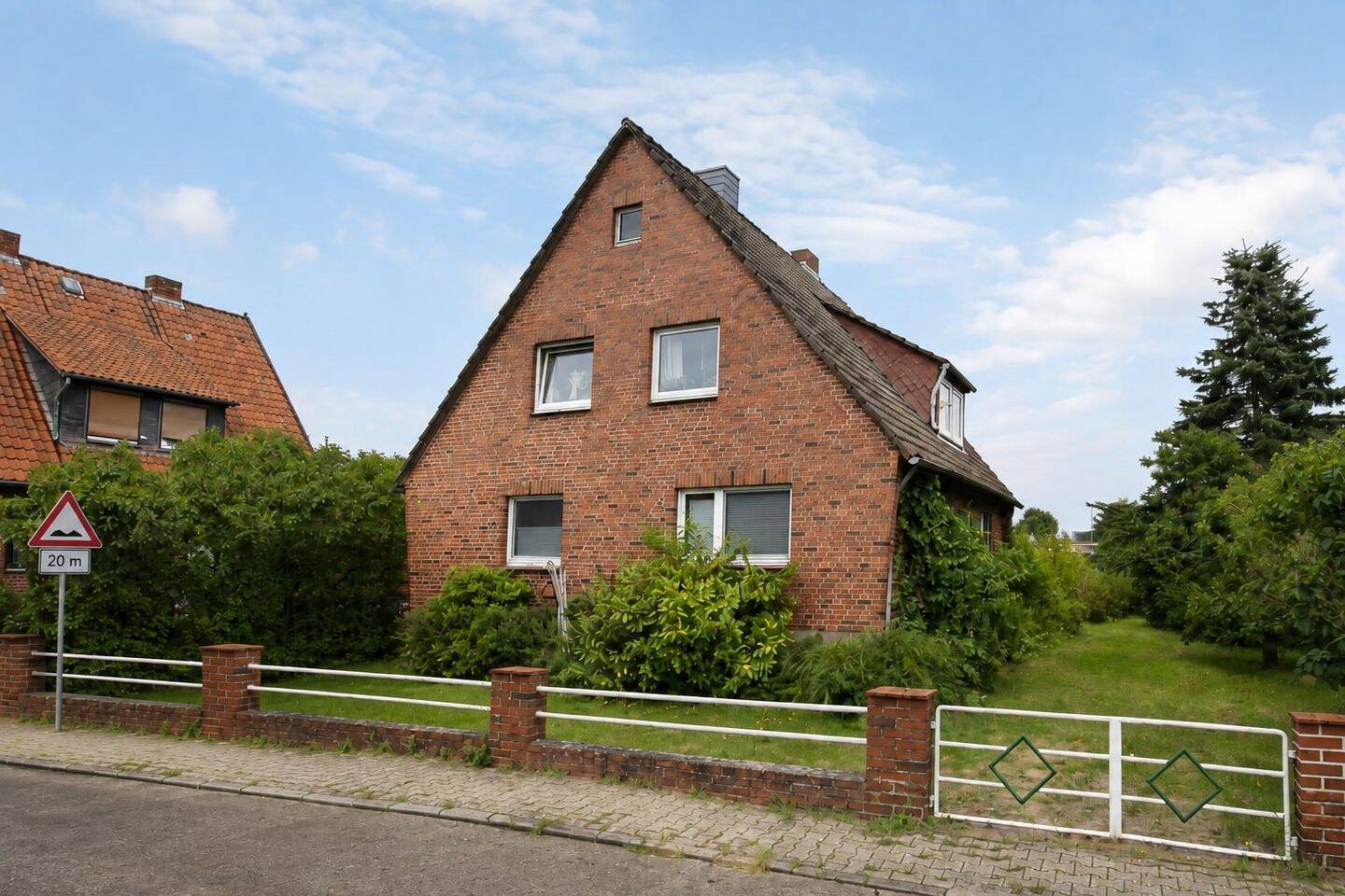 Vermietetes Zweifamilienhaus zu verkaufen, 29451 Dannenberg (Elbe)
