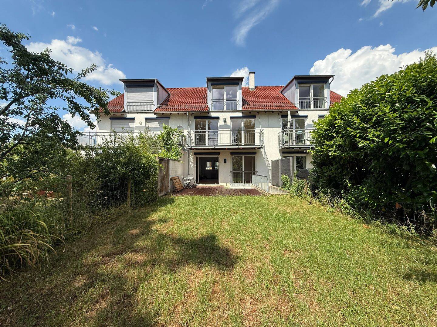 Frisch renoviertes Reihenmittelhaus mit schönem Garten & Terrasse in Oberboihingen, 72644 Oberboihingen