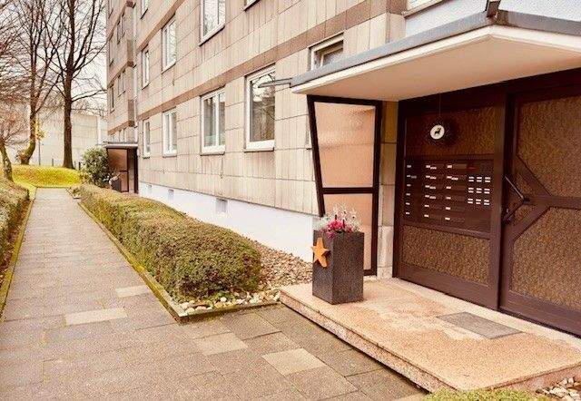 2-Zimmer Wohnung mit Balkon in Wuppertal Vohwinkel, 42329 Wuppertal (Vohwinkel)
