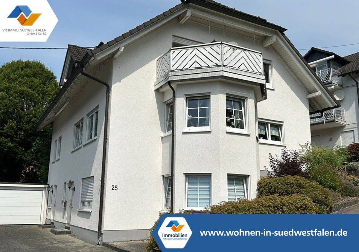 VR Immo: Siegen-Seelbach, gut geschnittene 3-ZKB- Dachgeschosswohnung mit Garage in Aussichtslage!, 57072 Siegen