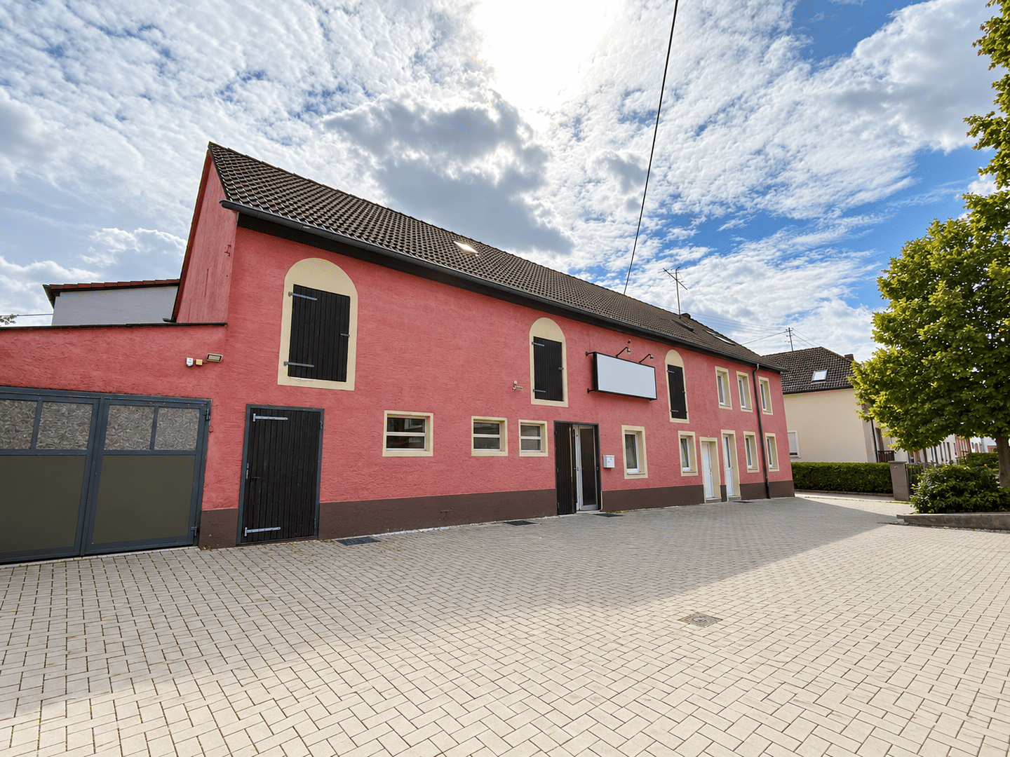 Haus mit Nebengebäude, 54662 Herforst