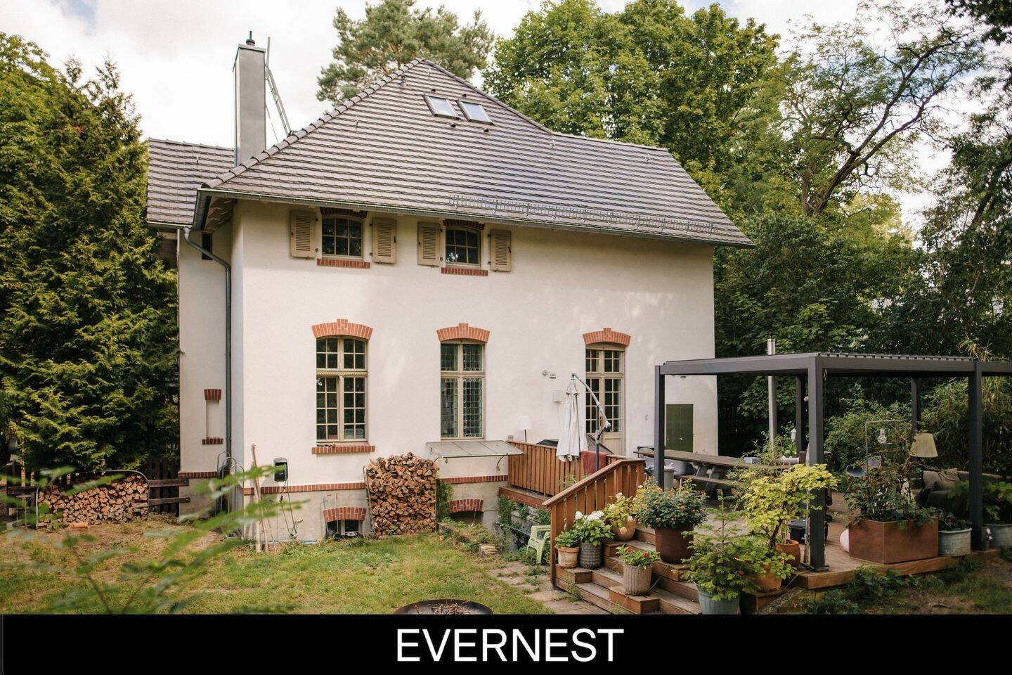 Historisches Anwesen mit großzügigem Haupthaus und separater Remise auf über 2.000 m² Grundstück, 14480 Potsdam (Am Stern Drewitz Kirchsteigfeld)