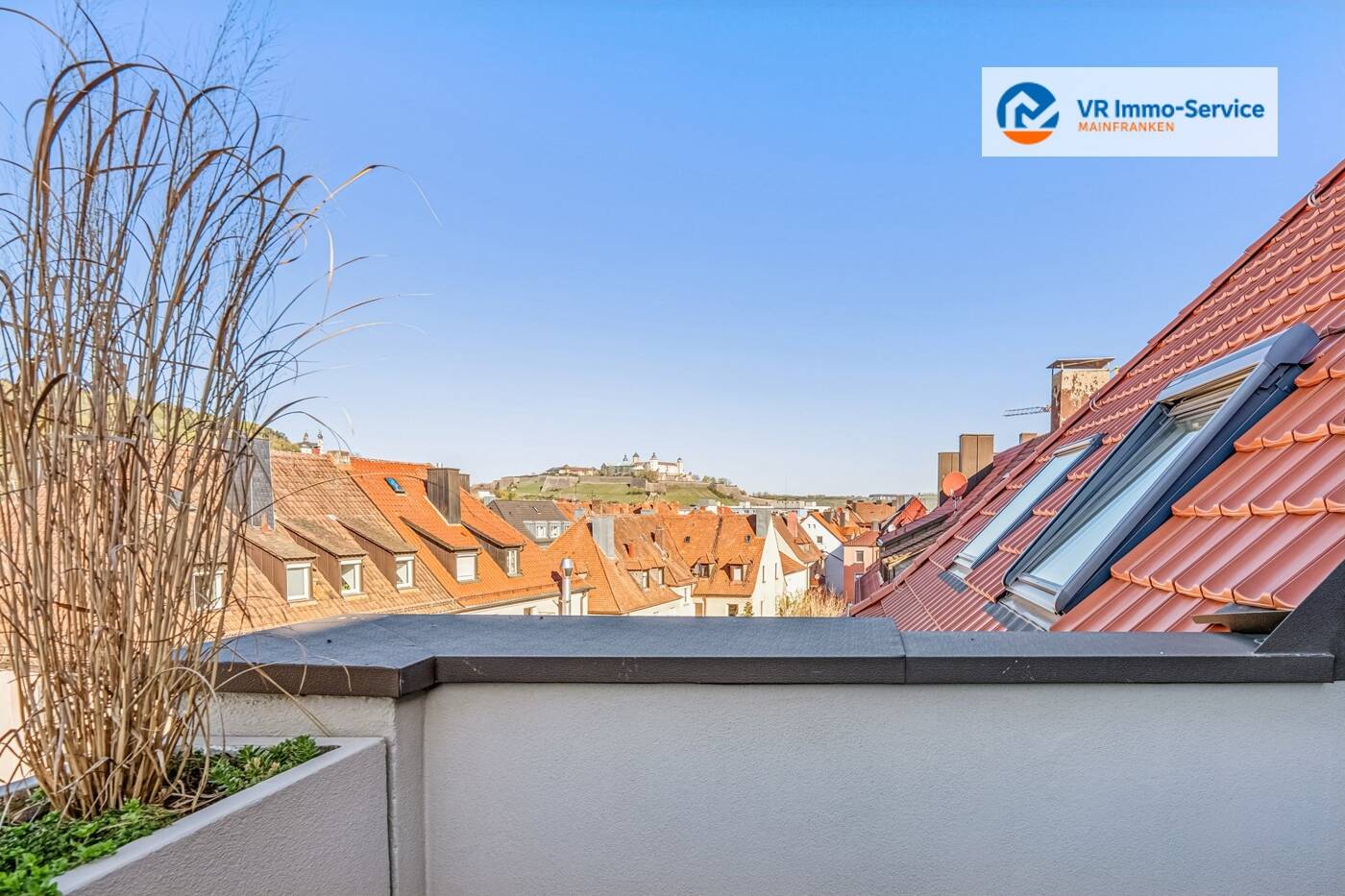 Einzigartiges Wohnjuwel in Würzburg-Sanderau 4-Zimmer-Maisonette über 3 Etagen