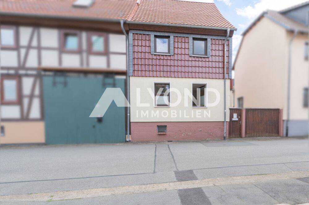 Einfamilienhaus mit großem Grundstück, Scheune und vielseitigen Nebengebäuden!, 37115 Duderstadt