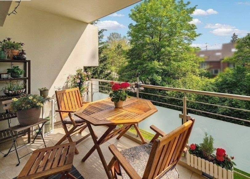 Helle und großzügige 2-Zimmer-Eigentumswohnung mit sonniger Loggia!!!, 50354 Hürth