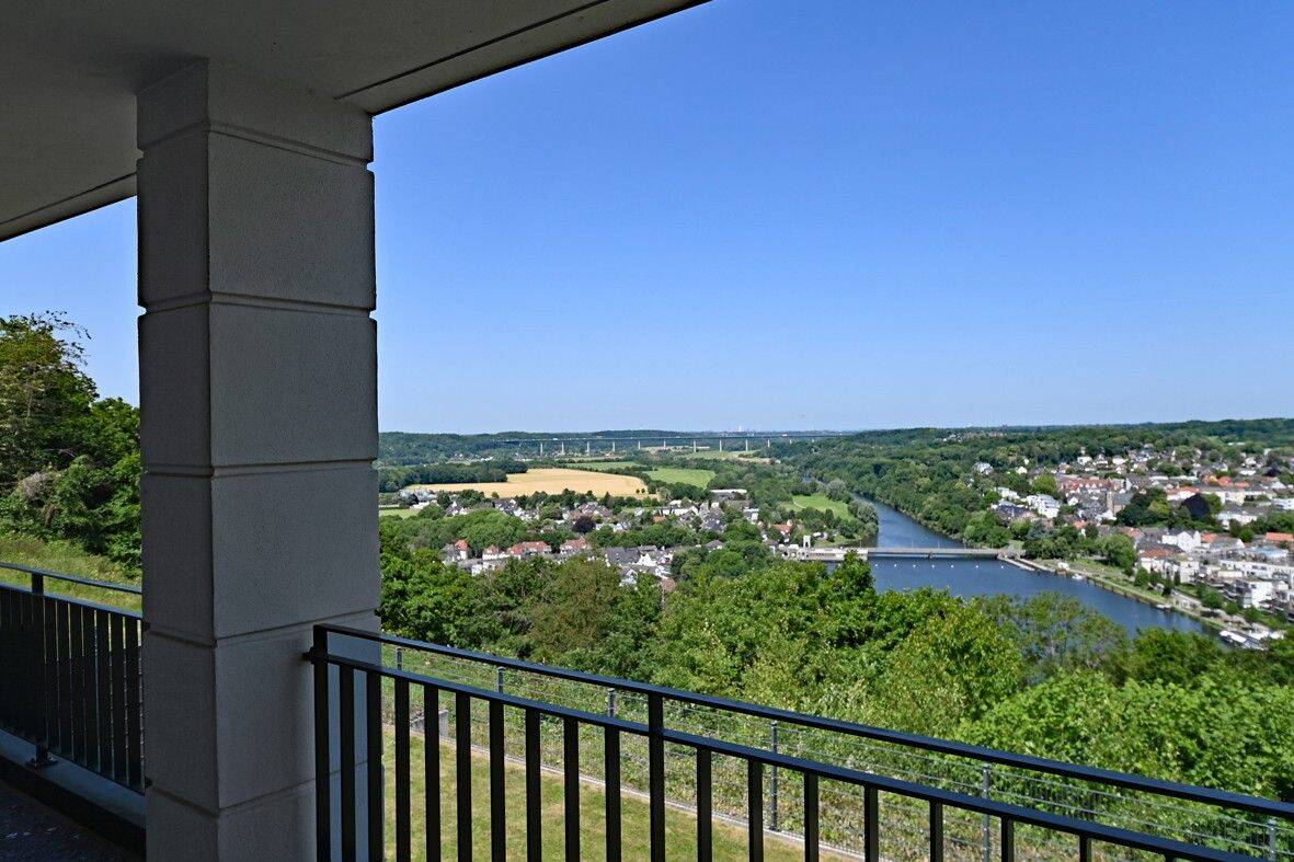 Perfect Place! Luxus-Wohnung mit Terrasse, Garage & einmaligem Ruhrtalblick, 45219 Essen (Kettwig)