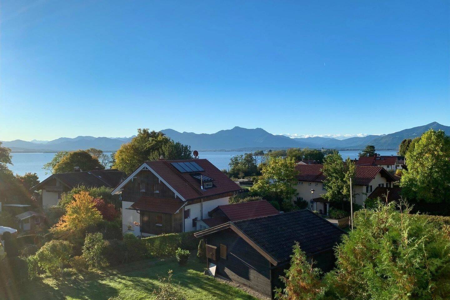 Die Fraueninsel im Blick und dem See ganz nah, 83257 Gstadt a. Chiemsee (Gstadt)