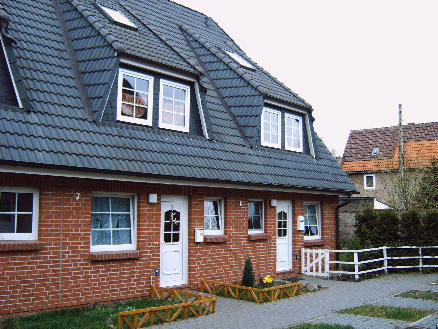 Tolles Reihenendhaus mit Garten am See, 6794 Sandersdorf-Brehna