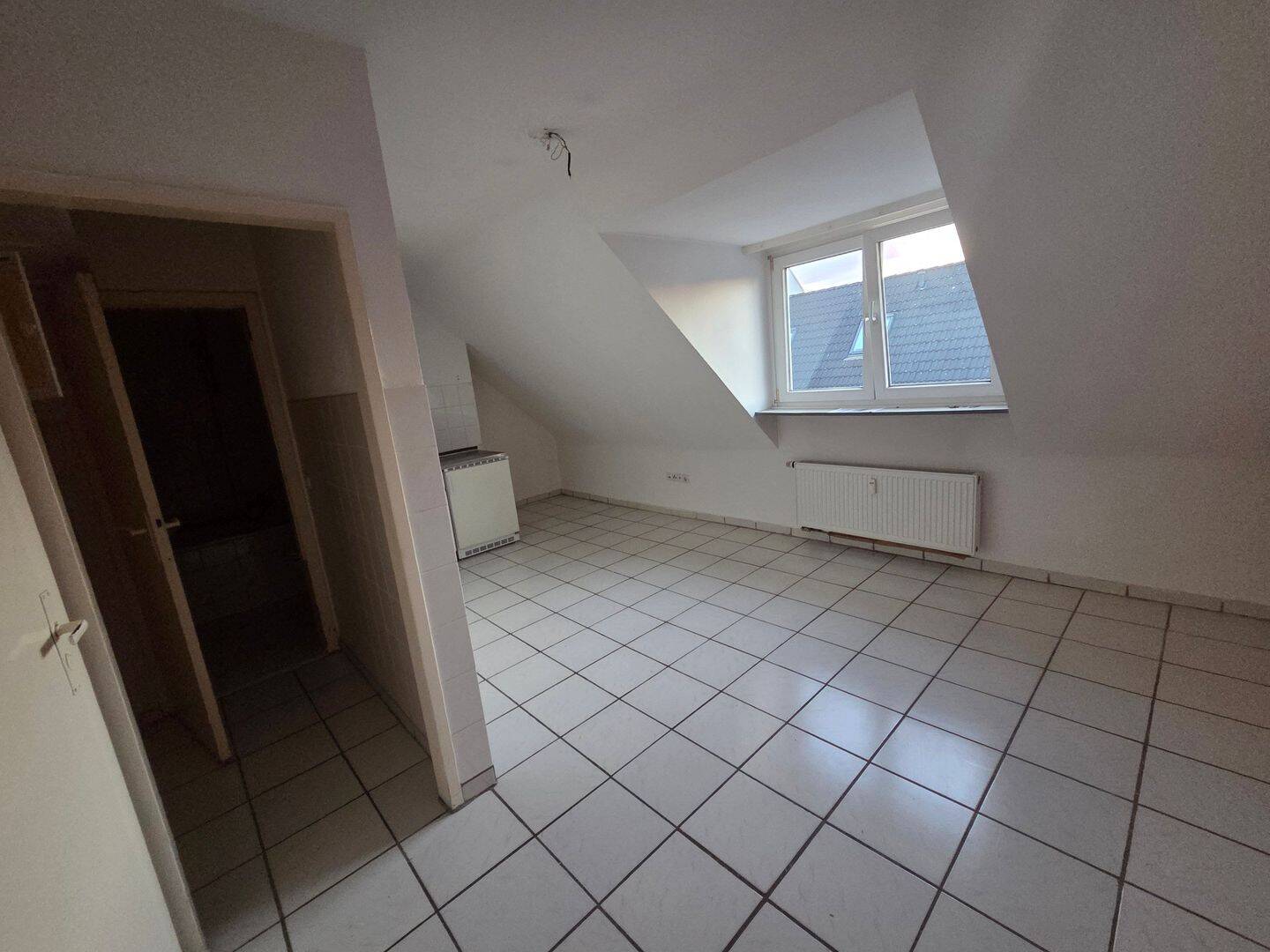 Dachgeschosswohnung in Köln Deutz, 50679 Köln (Innenstadt-Deutz Deutz Kalk Mülheim)