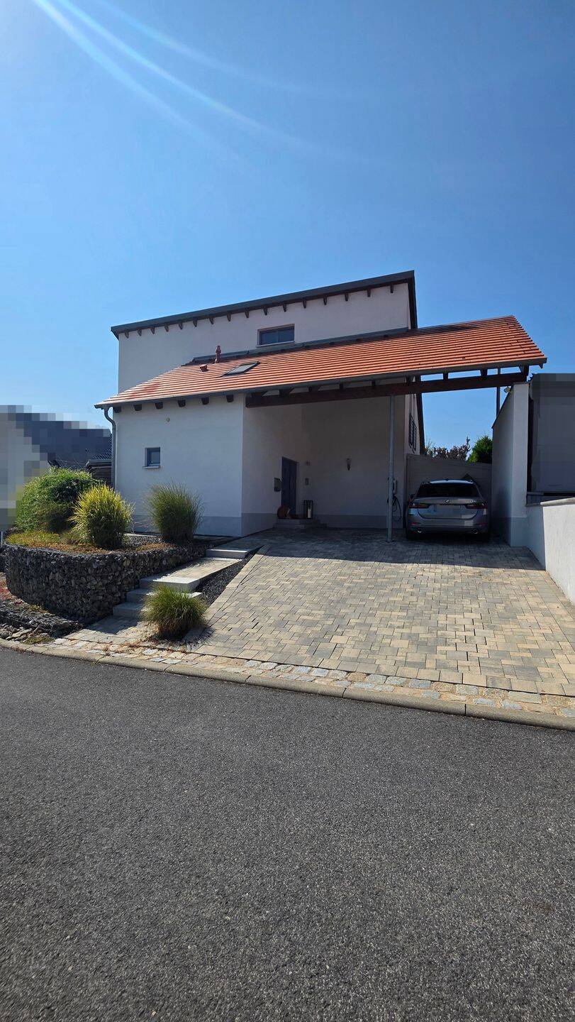 Individuelles Wohlfühlhaus mit Traumgarten in Litzendorf-Schammelsdorf (VB), 96123 Litzendorf