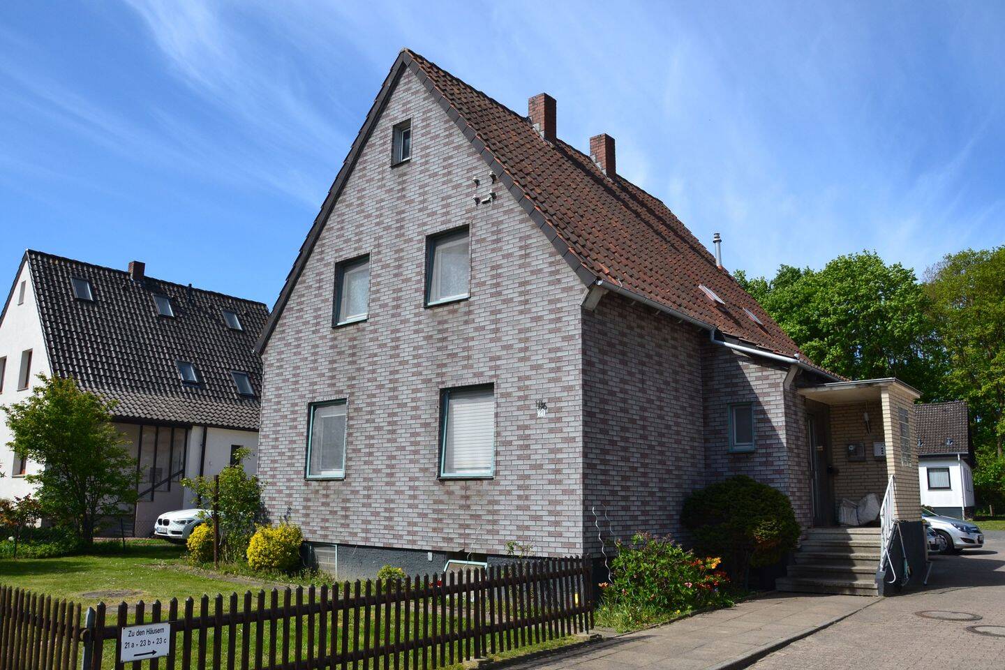 Handwerker aufgepasst! Sanierungsbedürftiges Haus in Bestlage von Oldentrup, 33719 Bielefeld (Brönninghausen Heepen Oldentrup)
