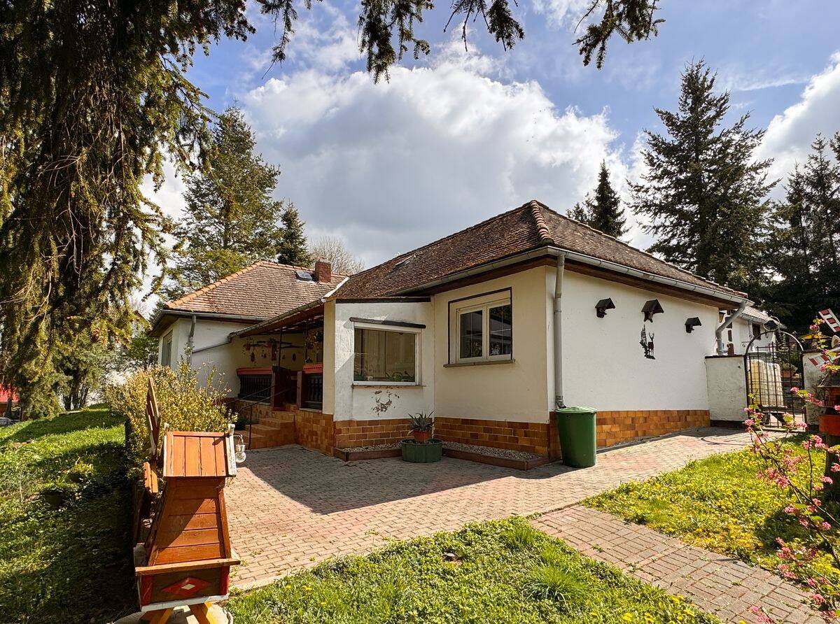 Einfamilienhaus im Bungalowstil in Auerstedt, 99518 Bad Sulza