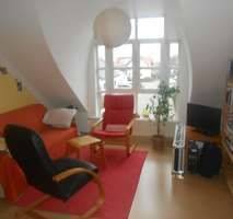 Büttelborn/ Klein-Gerau! Gemütliche 2 Zi. Wohnung mit schöner EBK/Badewanne/ Dachterrasse / großer Kellerraum/ Tiefgaragenplatz inklusive!, 64572 Büttelborn