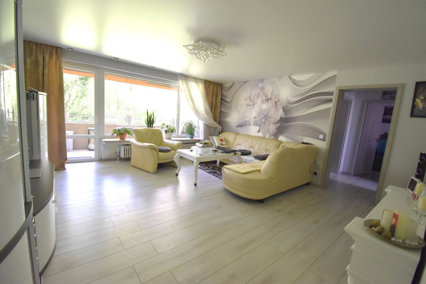 Komplett modernisierte 4-Zimmer-ETW mit BALKON und EINBAUKÜCHE – 84 m² zum Wohlfühlen!, 56626 Andernach