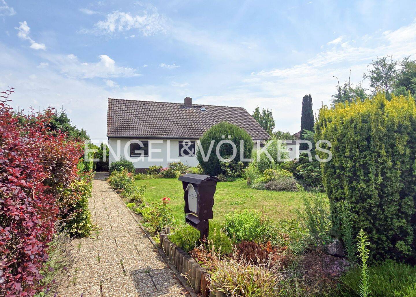 Einfamilienhaus mit Ausbaureserve im Dachgeschoss und großzügigem Westgarten!, 38442 Wolfsburg (Ehmen Fallersleben Mörse Sandkamp Sülfeld)