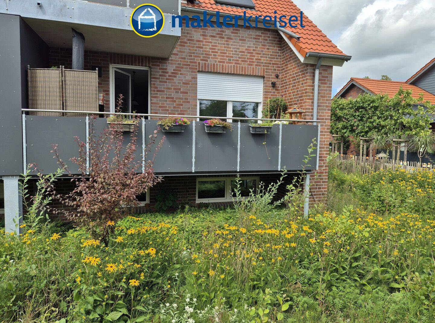 Junge Wohnung mit Balkon und Garage, 26427 Esens
