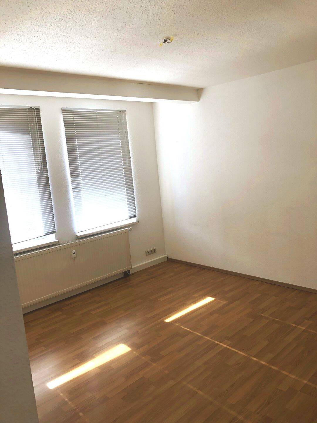 1-Zi Whg. mit großer Küche, ESA Stadtmitte, 99817 Eisenach